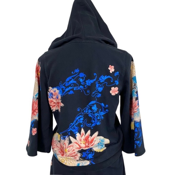 Vintage 90 Y2K Black Lucky Brand Hoodie Sweatshirt Tattoo style floral graphics - Picture 2 of 10
